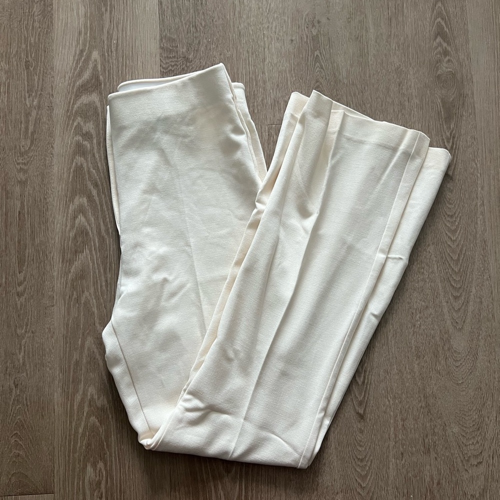 Zara White Knit Dress Pants Size Medium Ivory Flared